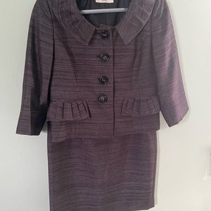 Le Suit petite Skirt Suit set 2 Piece Blazer Size 8p.Good Condition